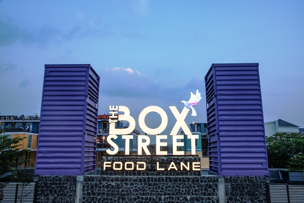 BOX STREET
