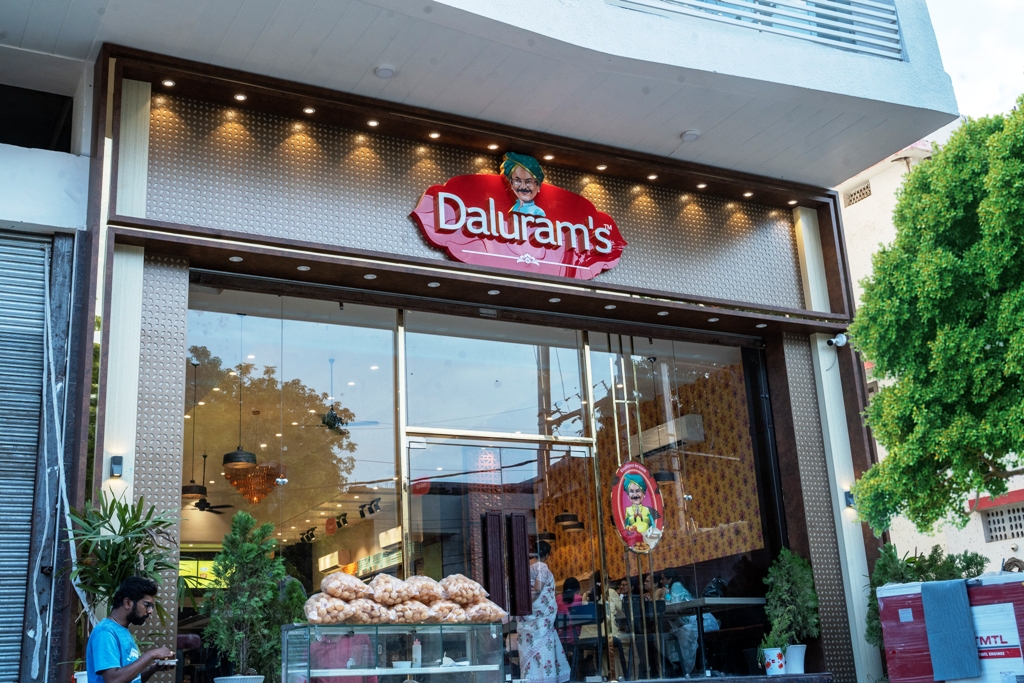 Daluram Sweets & Namkeen